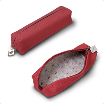 マリオのペンケース赤(全体)